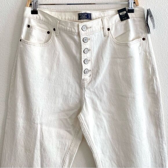 NWT Abercrombie Ultra High Rise Straight Leg Stone Wash Button Fly 31 short - Picture 2 of 12